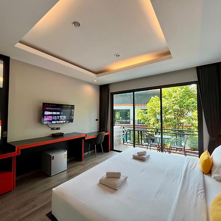 Hotel Wow Phuket Zewnętrze zdjęcie