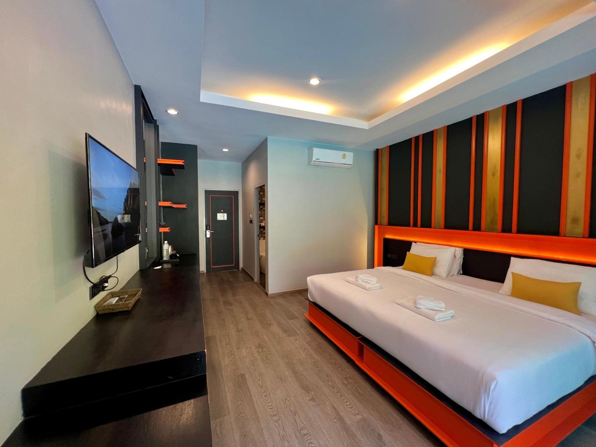 Hotel Wow Phuket Zewnętrze zdjęcie